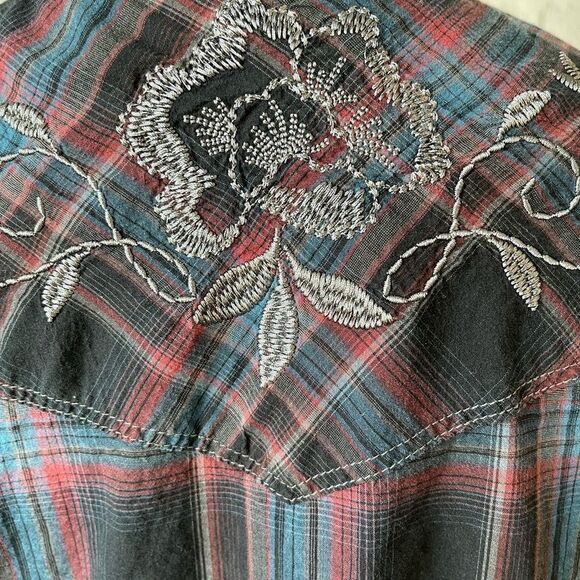 Legacy Falls Western Wear Button Down Shirt - Picture 5 of 5